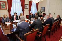 30. 4. 2014, Ljubljana – Predsednik republike se je sestal s slovensko narodostno manjino v Italiji (STA/Nebojsa Tejiic)
